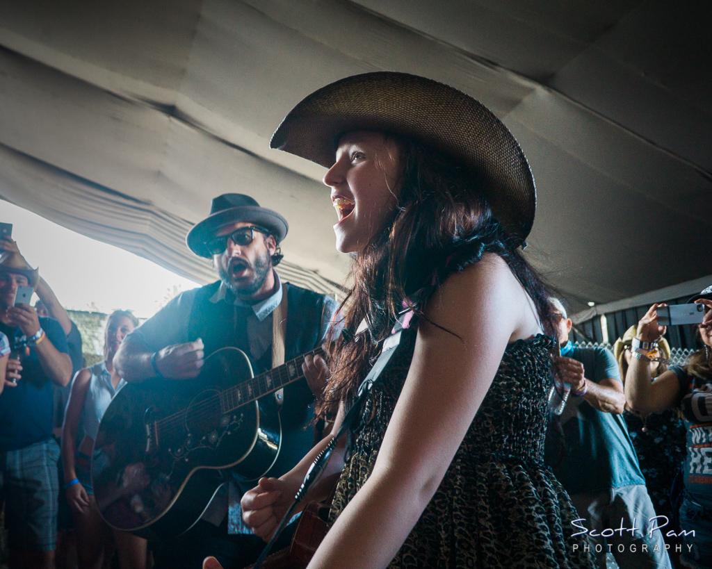 Emi Sunshine — photo 2